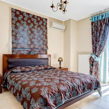 Βίλα Lassi Sleeps 7 Pool Air Con Wifi